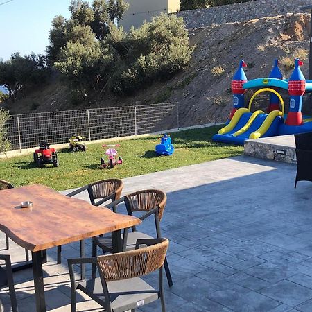 Peristeres Appartments Rodhákinon Luaran gambar